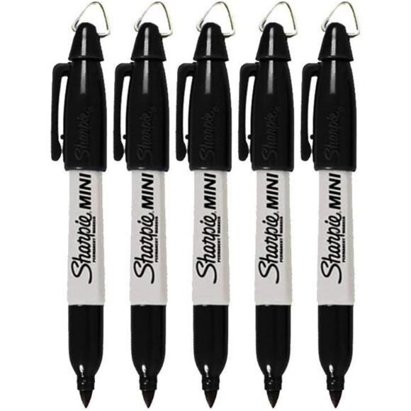 Permanent Markers with Golf Keychain Clips, Fine Point, Black Ink - Picture 1 of 2